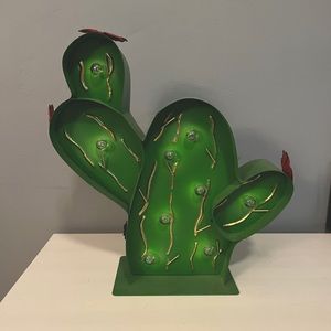 Cactus Light